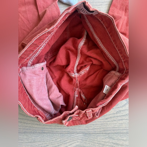 BDG Jeans Split Hem Jean - Picture 8 of 8